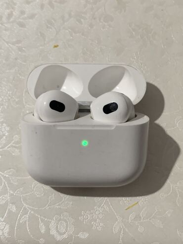 наушники внутриканальные apple earpods: AirPod’s 
все работает хороший звук громкий 
Продаю срочно