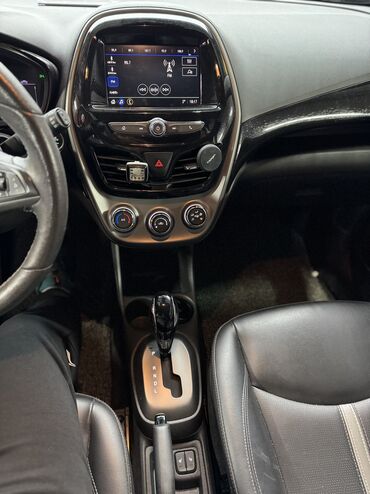 Chevrolet: Chevrolet Spark: 2020 г., Автомат, Бензин — 11