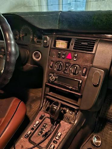e500 124: Mercedes-Benz E-Class: 2002 г., 3.2 л, Автомат, Дизель, Универсал — 3