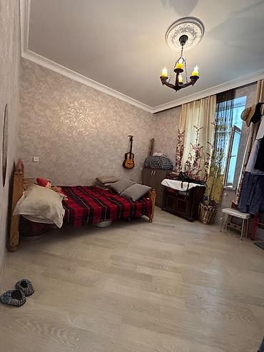 mesdagada heyet evleri: Həyət evi – geniş daş döşəməli həyət və zövqlü interyer - Tək — 2
