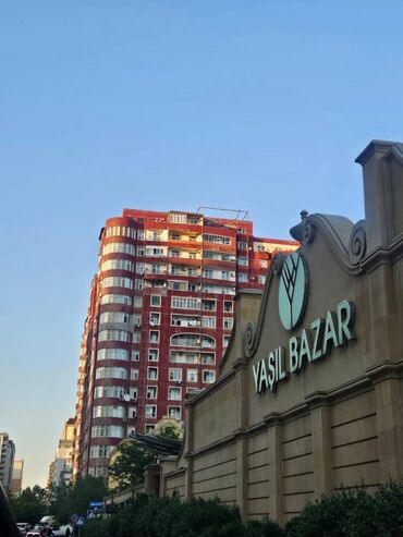 Uzunmüddətli kirayə mənzillər: 28 MAY Yaşıl Bazarın yanınında mənzil kirayə verilir. Mərtəbə 16/16 — 3