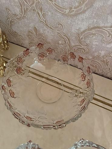 konfet: Şüşə salat və meyvə qabları dəsti - 2 ədəd dekorativ qab: biri ürək — 2