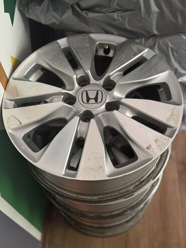 диски литые r16 б у: Куйма Дисктер R 16 Honda, тешиктери - 5, Колдонулган