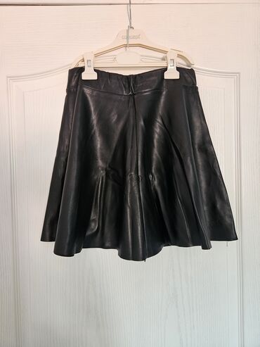 crna kožna suknja kombinacije: S (EU 36), Mini, bоја - Crna