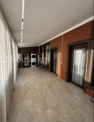 Продажа коттеджей и домов: 6 комнат и более, 320 м², Бишкек — 10