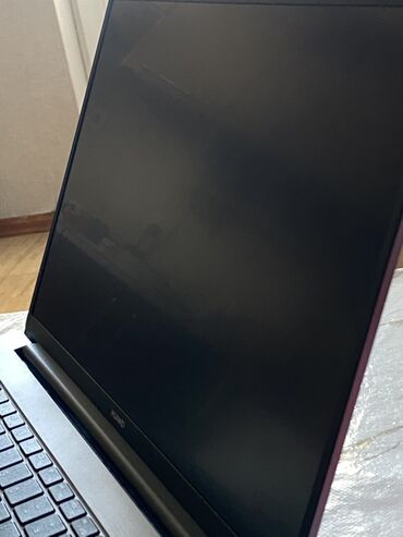 Monitorlar: Intel Core i7, 8 GB, 16 "