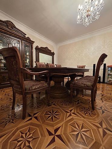 мох: Klassik üslublu yemək otağı dəsti – iri ölçülü massiv taxta süfrə və 8 — 3