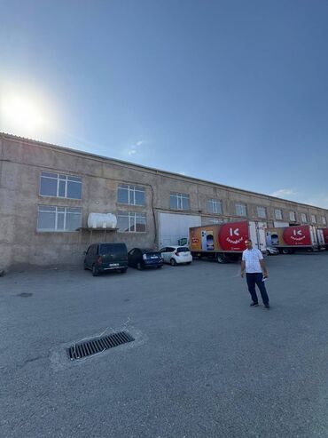 1 ci anbar 10800 kv Hündürlüyü 8 metrə Eni 54 metrə Uzunlğu 205 metrə