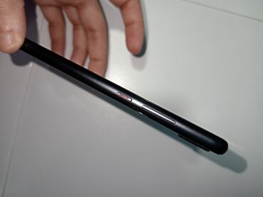 polu folka sa otvorenim ramenicine poliakril laga: Huawei P20, 64 GB, bоја - Crna