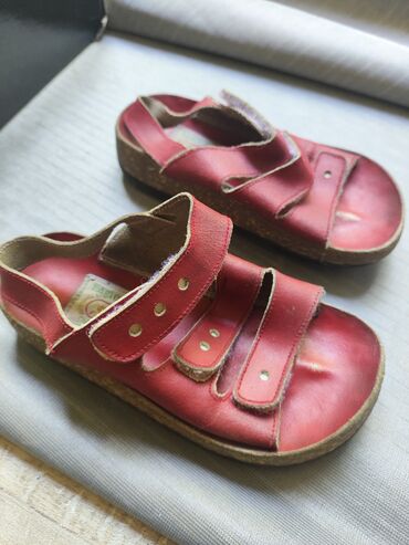 Детская обувь: Детская летняя обувь, можно девочкаи и мальчикам. размер 24