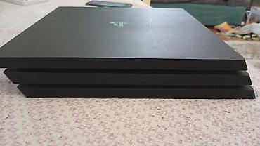 4 mom: PlayStation 4 Pro (CUH-7116B) oyun konsolu paketi Komplekt: - PS4 Pro — 5