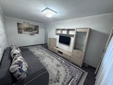 квартира бишкек аренда долгосрочно 1 комнатную: 2 комнаты, Агентство недвижимости, Без подселения, С мебелью частично