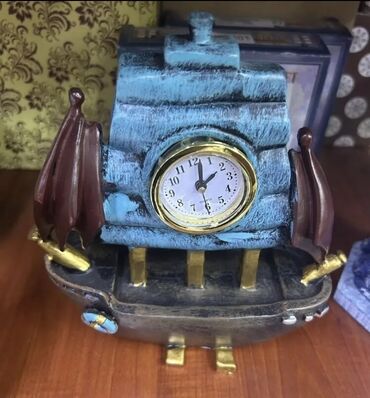 Masaüstü dəstlər: Qələm qabları satılır.Çeşidlər çoxdur. Spiderman,MickeyMouse,Hardman — 17