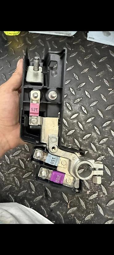 automobile rs: AUDI A6 C8 KLEMA U GEPEKU NA AKUMULATORU 4K0915459B | Audi delovi — 2