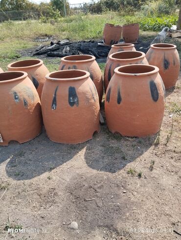 Şəkillər, tablolar: Böyük həcmli gil küplər - Material: təbii gil, açıq havada ocaq üsulu