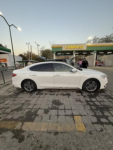2017: Hyundai Grandeur: 2017 г., 3 л, Автомат, Газ, Седан — 4