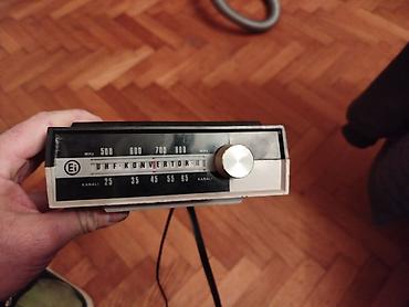 Stari uređaji: Retro stari TV konverter UHF/VHF El Nis kolekcionarska.Punjac za — 12