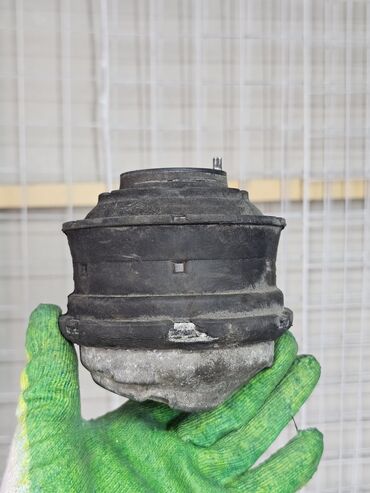 Подушки мотора: Подушка мотора Mercedes-Benz 2000 г., Б/у, Оригинал, Германия — 10