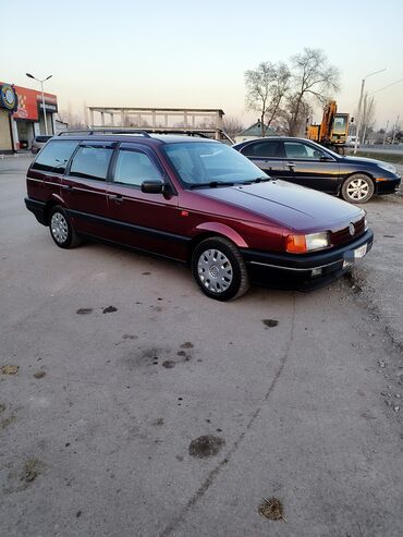 passat v3: Volkswagen Passat: 1992 г., 1.8 л, Механика, Бензин, Универсал