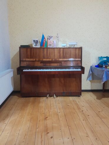 belarus t150: Piano, Belarus, Akustik, İşlənmiş, Ünvandan götürmə