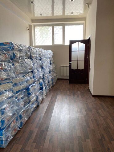 Mağazalar: Razində İcra hakimiyətinin yaxınlığı 5 mərtəbəli binanın 1 ci — 7