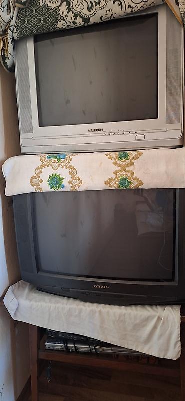 samsung kohnə model: - Samsung kineskop televizor (üstdəki) - Ekran: təxminən 25–29" - — 1