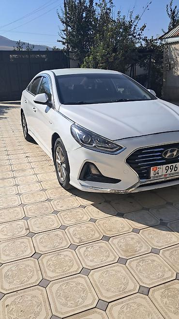 Hyundai Sonata: 2018 г., 2 л, Автомат, Газ, Седан