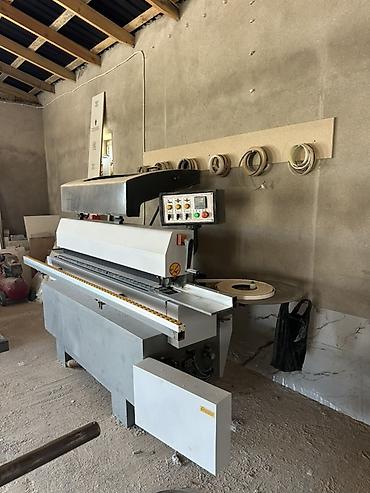 bolt blok: Mebel istehsalı üçün kənar lentləmə (kənarbağlama) aparatı — 1