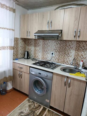 Köhnə tikili: Bakı, 8-ci kilometr, 1 otaqlı, Köhnə tikili, m. Neftçilər, 35 kv. m — 8