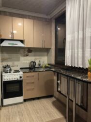 сниму квартиру на долгий срок: 2 бөлмө, Менчик ээси, Чогуу жашоосу жок, Толугу менен эмереги бар