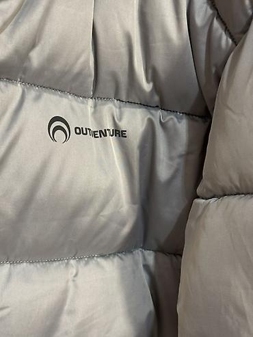 Пуховики и зимние куртки: Двусторонняя утеплённая куртка с капюшоном. Стоила 11500 отдаю очень — 7