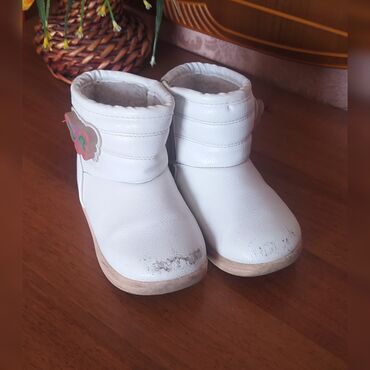 Детская обувь: Продам детские сапоги деми г Кара Балта