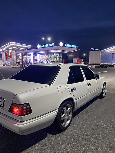 add blue: Mercedes-Benz W124: 1995 г., 2.2 л, Автомат, Бензин, Седан — 2