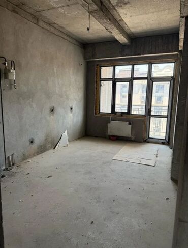 комната с подселением для парней: 2 бөлмө, 81 кв. м, Элитка, 11 кабат, ПСО (өзү оңдоп түзөтүп бүтүү үчүн)