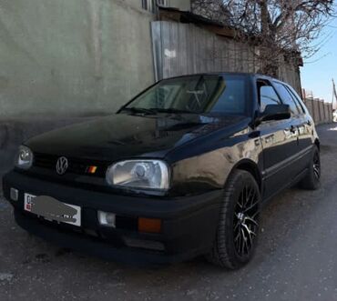 авто volkswagen: Volkswagen Golf: 1993 г., 1.8 л, Механика, Бензин, Хэтчбэк