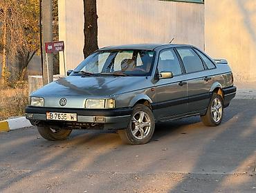 авто белоруссия: Volkswagen Passat: 1988 г., Седан — 2
