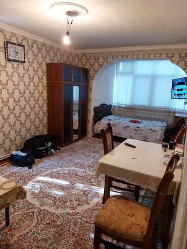 Köhnə tikili: Bakı, 8-ci kilometr, 1 otaqlı, Köhnə tikili, m. Neftçilər, 35 kv. m — 3