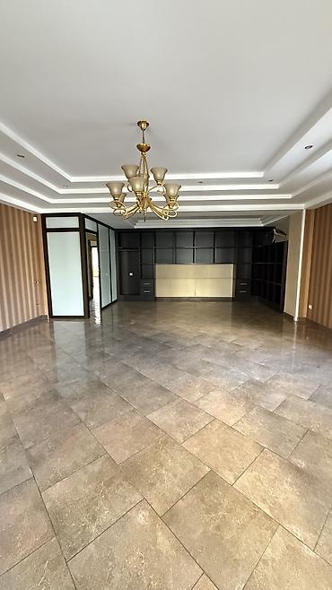 Продажа другой коммерческой недвижимости: 🏢 ПРОДАЁТСЯ КОММЕРЧЕСКОЕ ПОМЕЩЕНИЕ В САМОМ ЦЕНТРЕ БИШКЕКА 📍 — 15