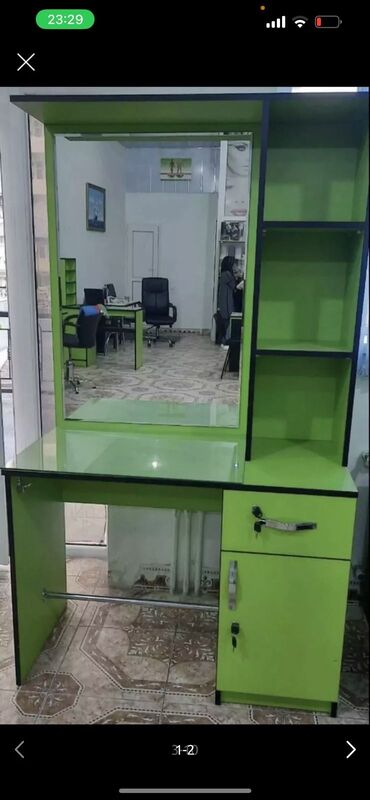 işlenmiş metbex mebelleri: Satılır 100 AZN ünvan baki İnşaatçılar 0505979793