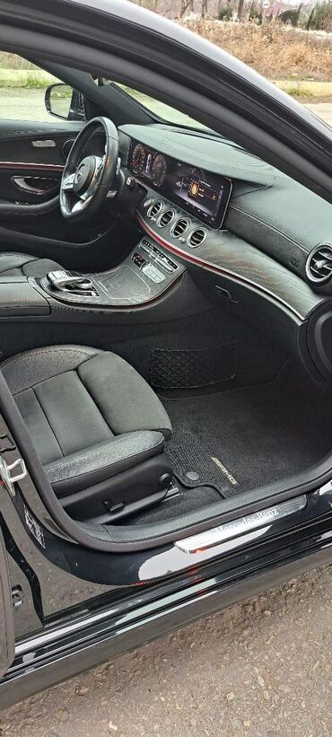 Mercedes-Benz: Mercedes-Benz E-Class: 2 l | 2018 il Sedan — 14