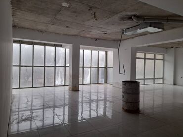 Kommersiya daşınmaz əmlakının satışı: Binəqədi rayonu 9-cu mkr da (204) kv obiyekt satıram 1 kv m (4000) — 8