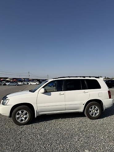 7 местка: Toyota Highlander: 2001 г., Автомат, Бензин, Кроссовер — 2