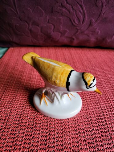 Ostali kućni dekor: Figura nova porcelanska 70te. Visina. 7cm. Duzina. 11,5cm — 3