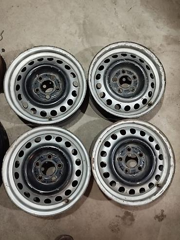 vossen r18: Комплект из 4 шт. штампованных стальных дисков R15 Характеристики — 1