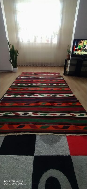 qədimi kilim: Ковер