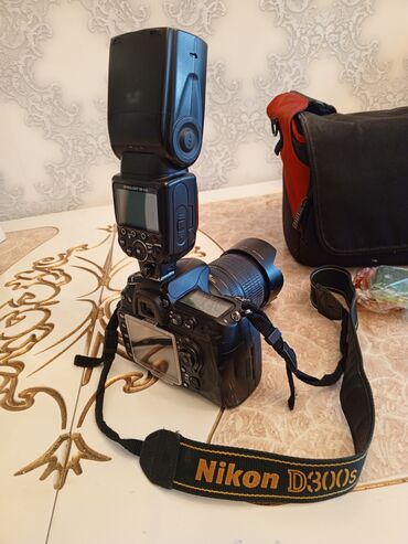 canon 7 d: Nikon d 300 s body
sb 910 spishka
obyektiv 18-105
Probeq 28000