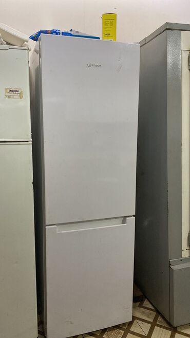 soyuducu 12 volt: İşlənmiş 2 qapılı Indesit Soyuducu Satılır, rəng - Boz, Dolab içi