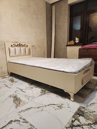 Çarpayılar: Tək nəfərlik çarpayı və döşək dəsti - Ölçü: təxmini 90x200 sm — 1
