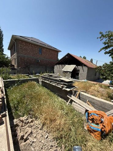 Продажа домов: Времянка, 30 м², 3 комнаты, Агентство недвижимости, Старый ремонт