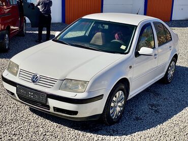 Volkswagen: Volkswagen Bora: 1999 г., 2 л, Механика, Бензин, Седан